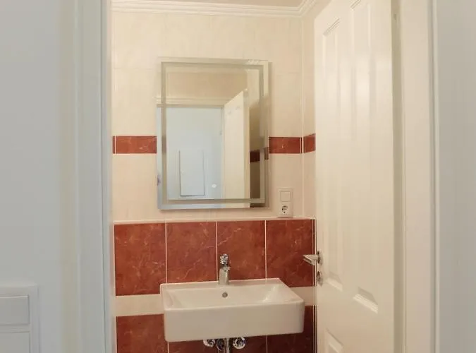 Appartement Exklusive 104 M2 Direkt Am Rhein 1 Km Von Der Messe *