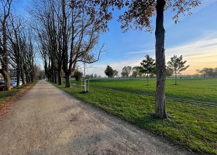 Exklusive 104 M2 Direkt Am Rhein 1 Km Von Der Messe Appartement