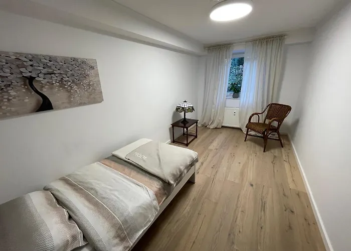 Exklusive 104 M2 Direkt Am Rhein 1 Km Von Der Messe Düsseldorf