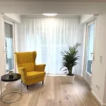Apartment Exklusive 104 M2 Direkt Am Rhein 1 Km Von Der Messe *