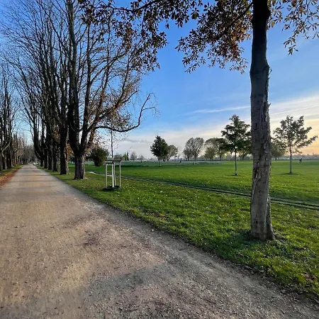 Exklusive 104 M2 Direkt Am Rhein 1 Km Von Der Messe Apartment