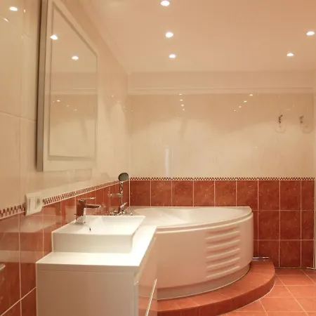 Exklusive 104 M2 Direkt Am Rhein 1 Km Von Der Messe Apartmán *